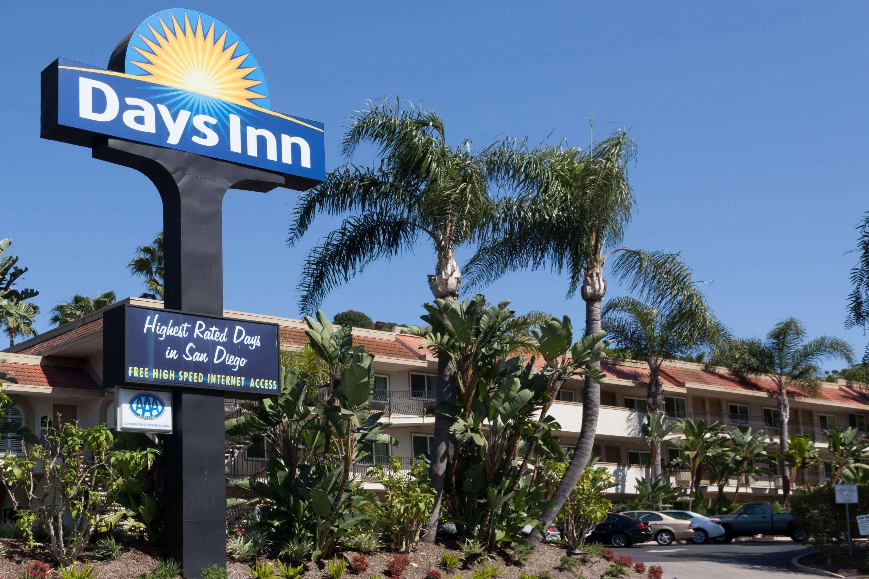Days Inn By Wyndham San Diego Hotel Circle Екстериор снимка