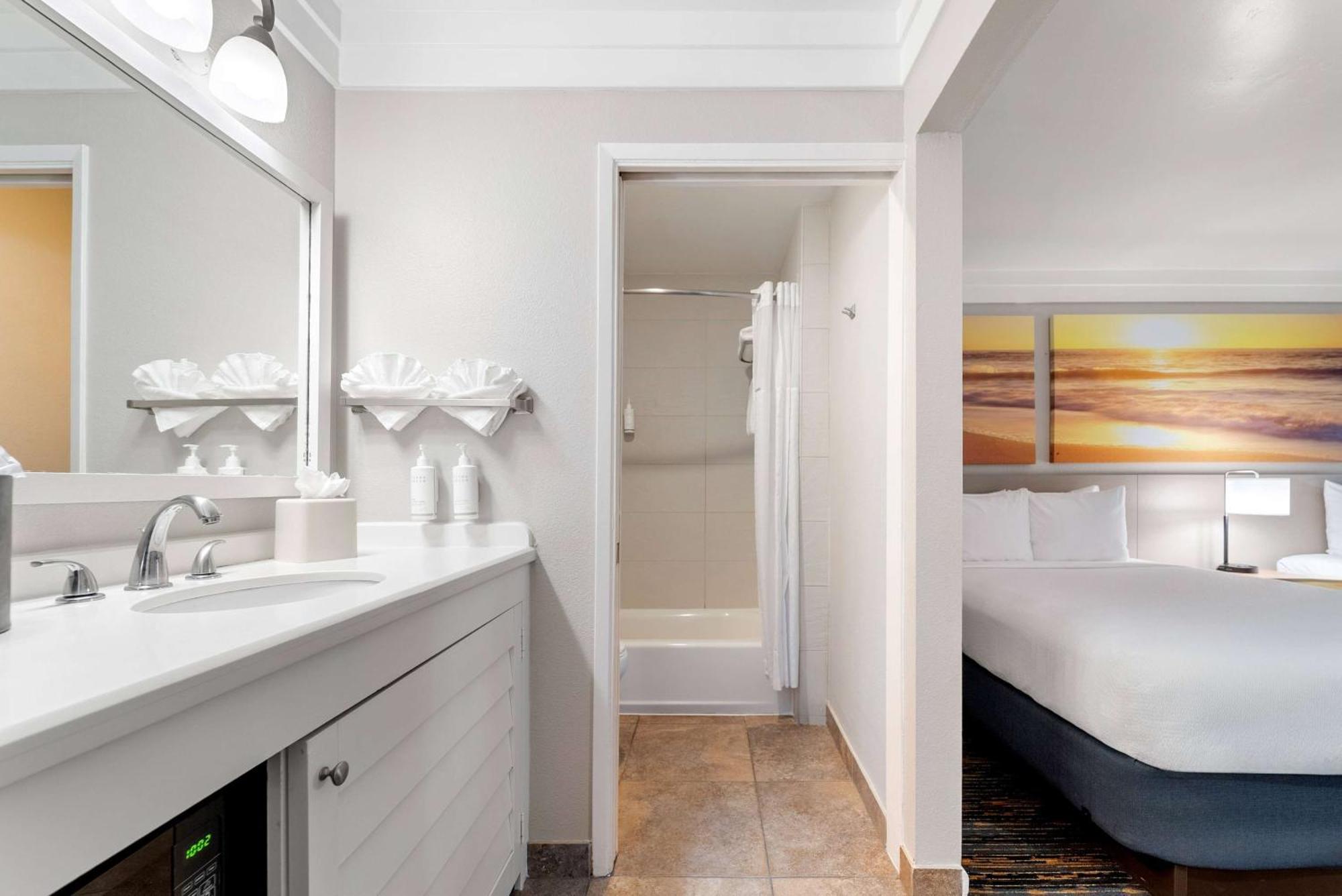 Days Inn By Wyndham San Diego Hotel Circle Екстериор снимка