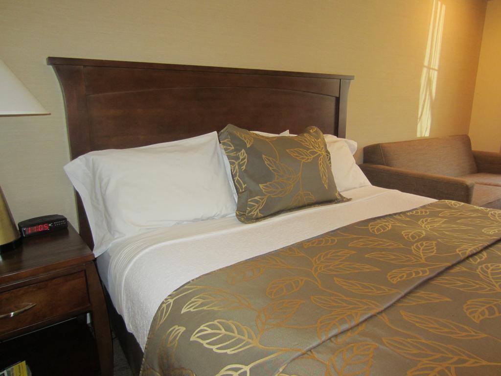 Days Inn By Wyndham San Diego Hotel Circle Екстериор снимка